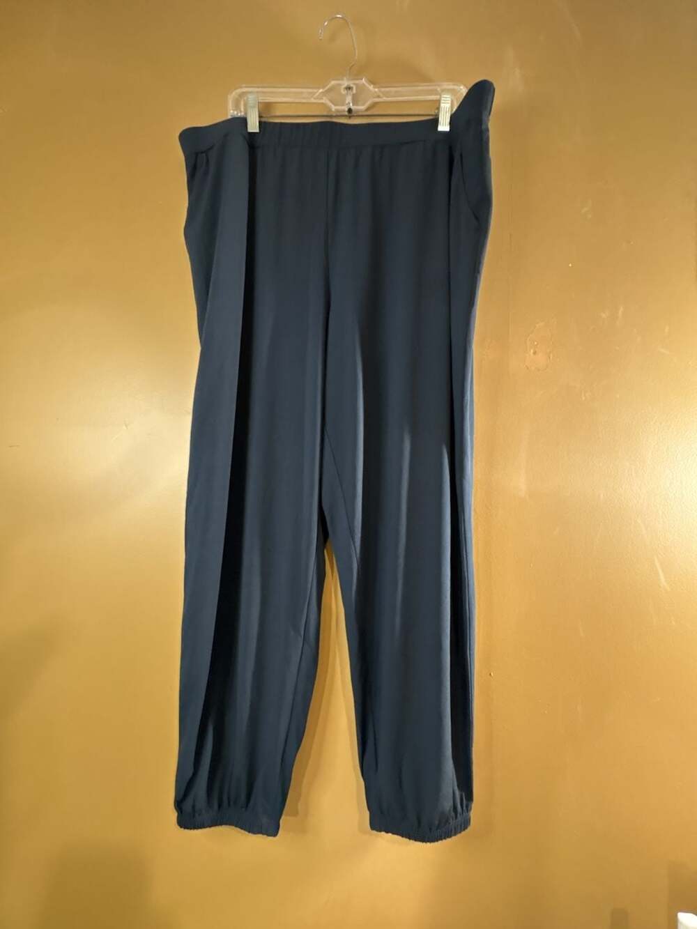 HC1060. Lisa Rinna Collection Women's High-Waisted Elastic Waist Jogger Pants XL
